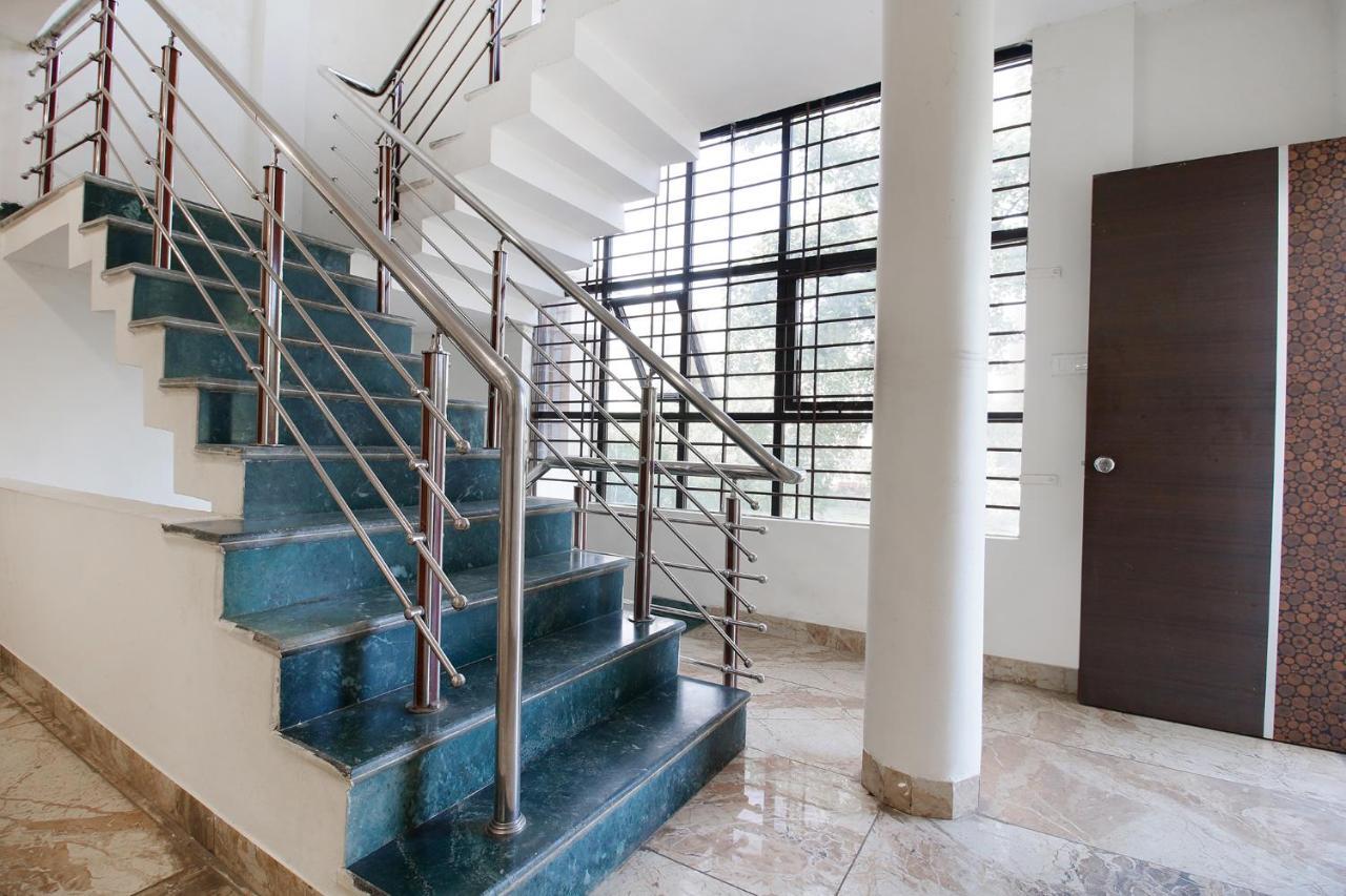 Fabexpress Yuvan Gouharganj Exterior photo